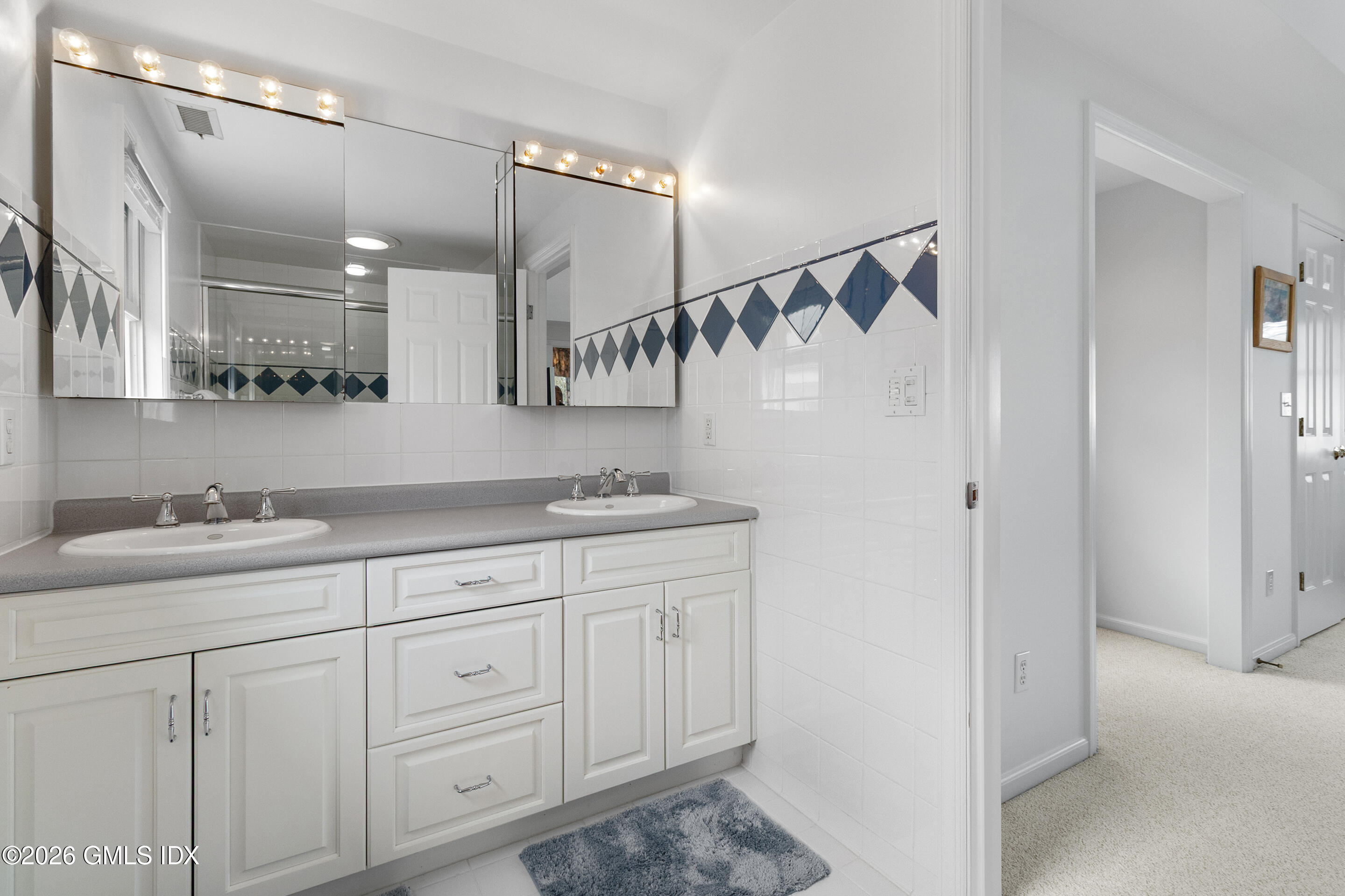 16 Kent Place Cos Cob, CT 06807 - Photo 21 of 32 Primary Bath