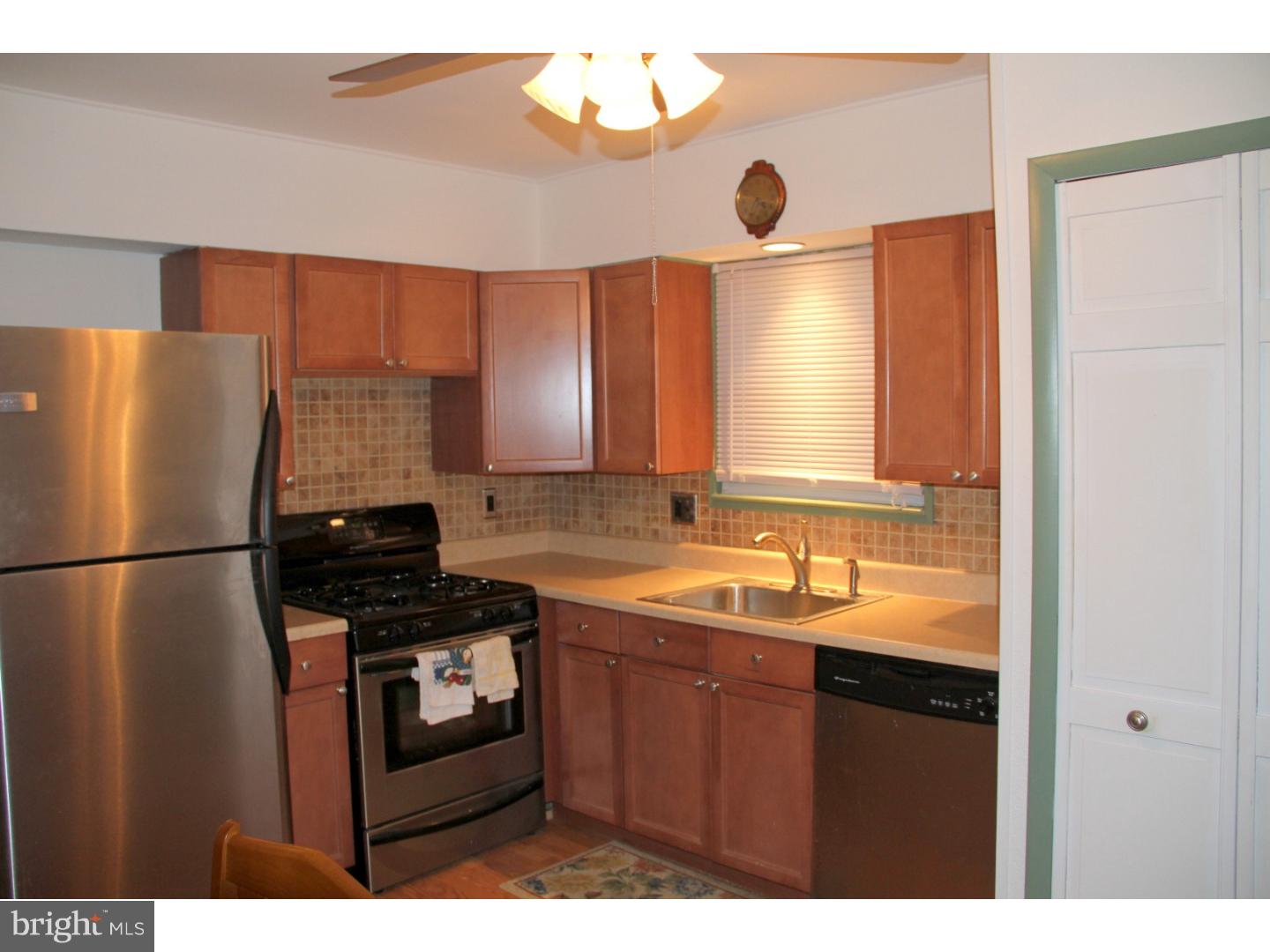 540 Edinburg Road Hamilton, NJ 08619 - Photo 3 of 13
