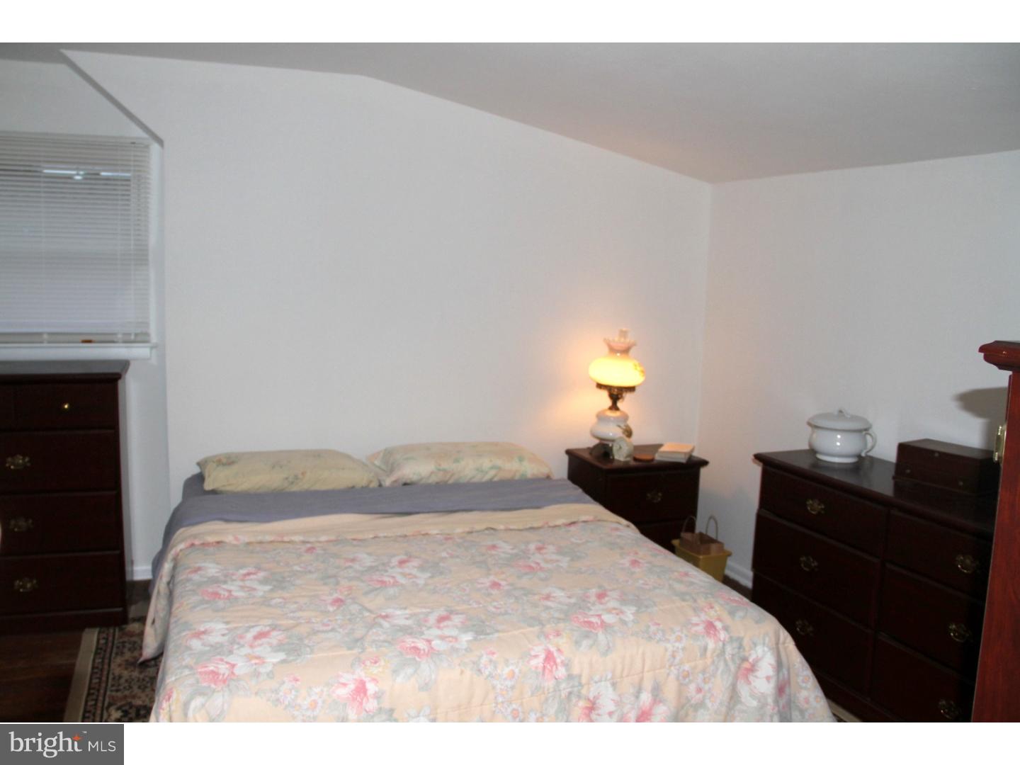 540 Edinburg Road Hamilton, NJ 08619 - Photo 9 of 13