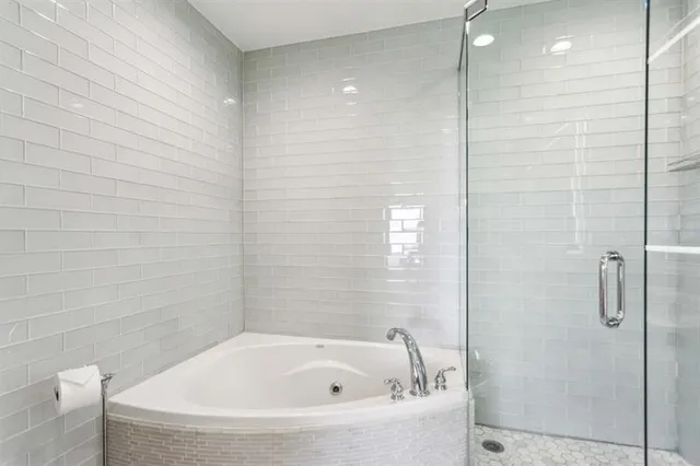 $499,900 | 2881 Peachtree Street Northeast, Unit 1005, Atlanta, GA 30305