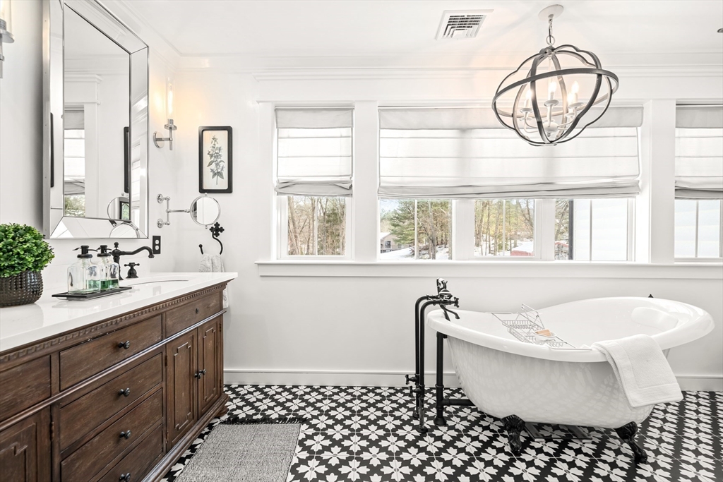 27 Park Street North Reading, MA 01864 - Photo 20 of 36