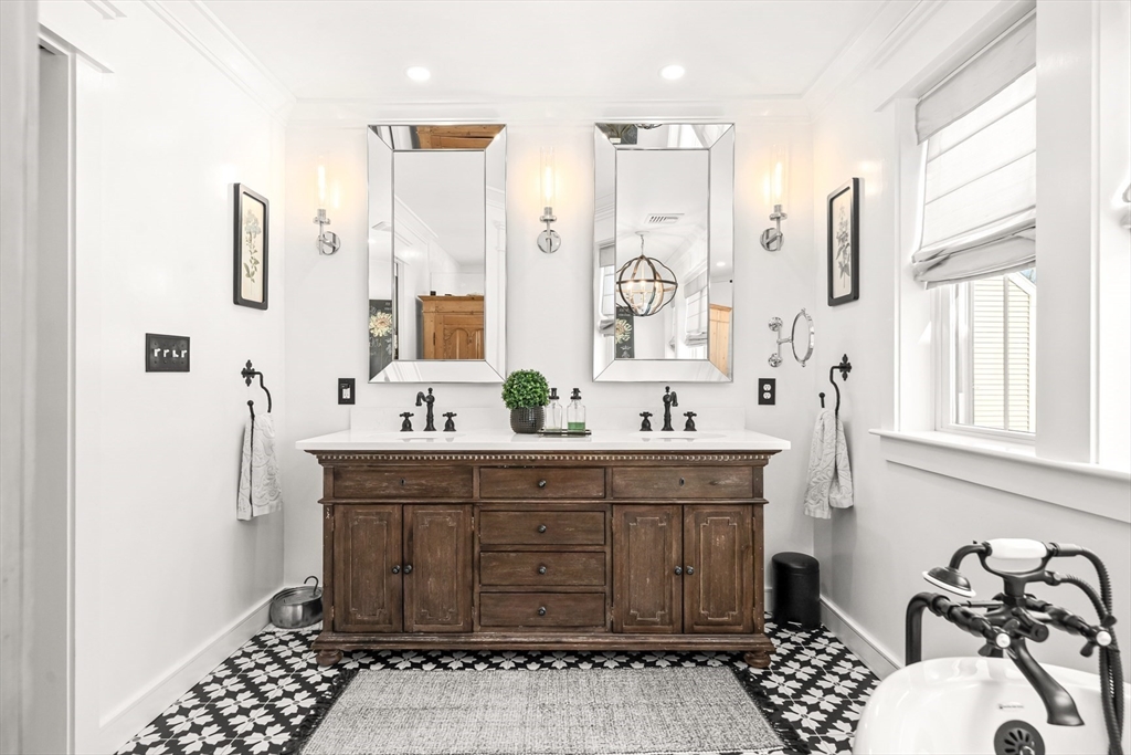 27 Park Street North Reading, MA 01864 - Photo 22 of 36