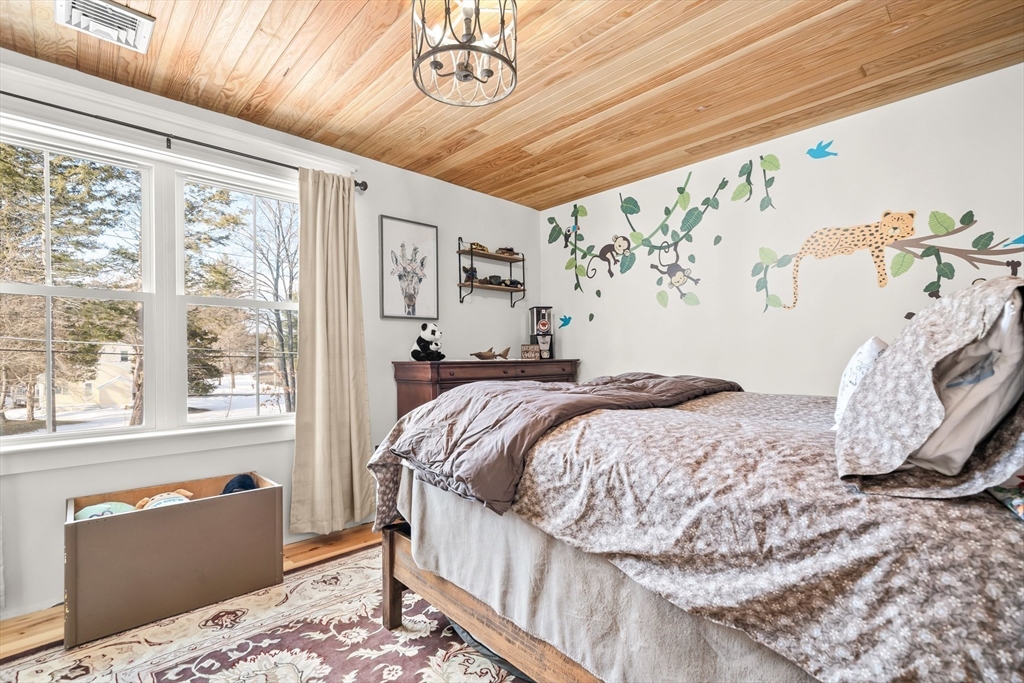 27 Park Street North Reading, MA 01864 - Photo 24 of 36