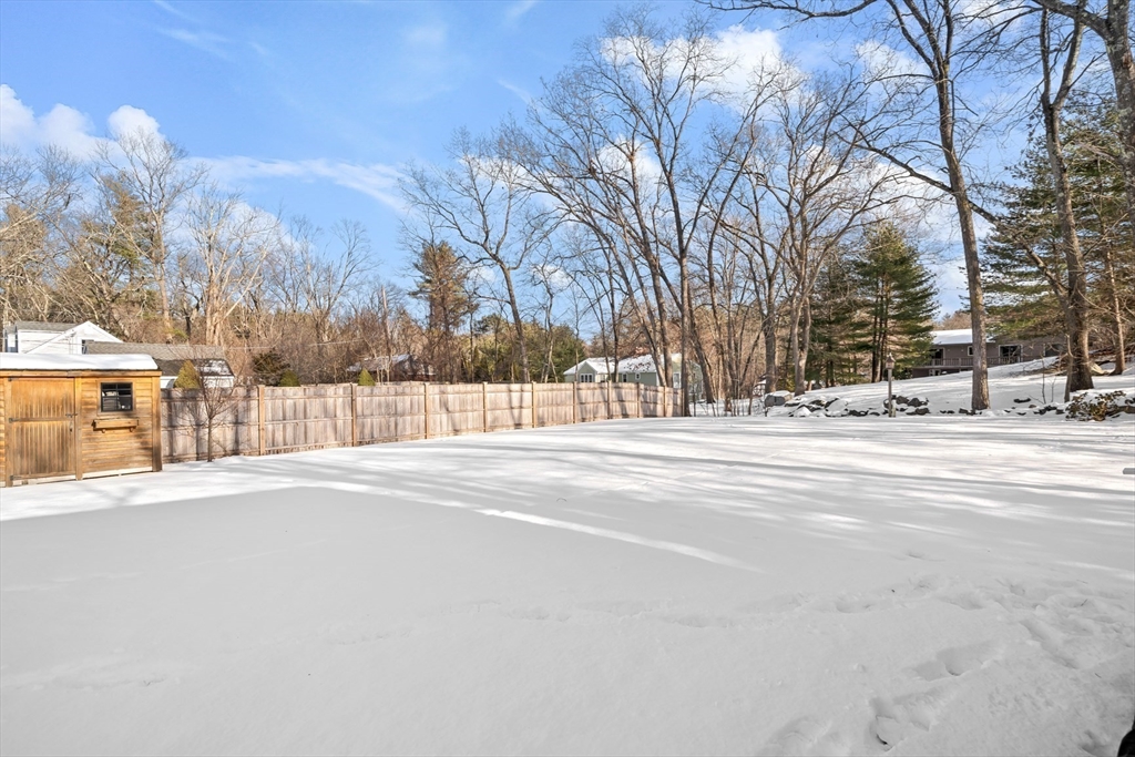 27 Park Street North Reading, MA 01864 - Photo 31 of 36