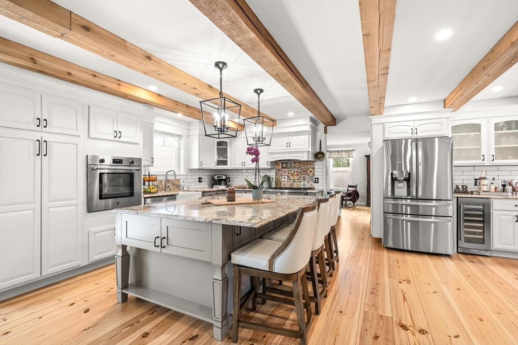 27 Park Street North Reading, MA 01864 - Photo 4 of 36