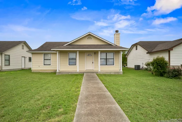 $1,395 | 1017 Schertz Parkway, Schertz, TX 78154