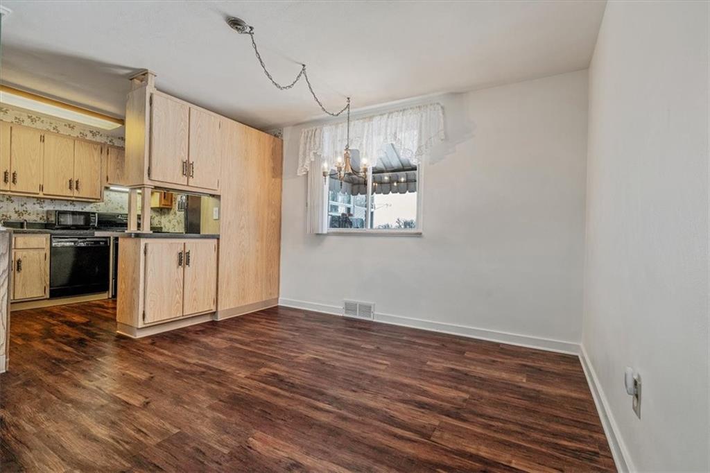 910 Foster Road Clairton, PA 15025 - Photo 11 of 50 a view of a kitchen with electric appliances