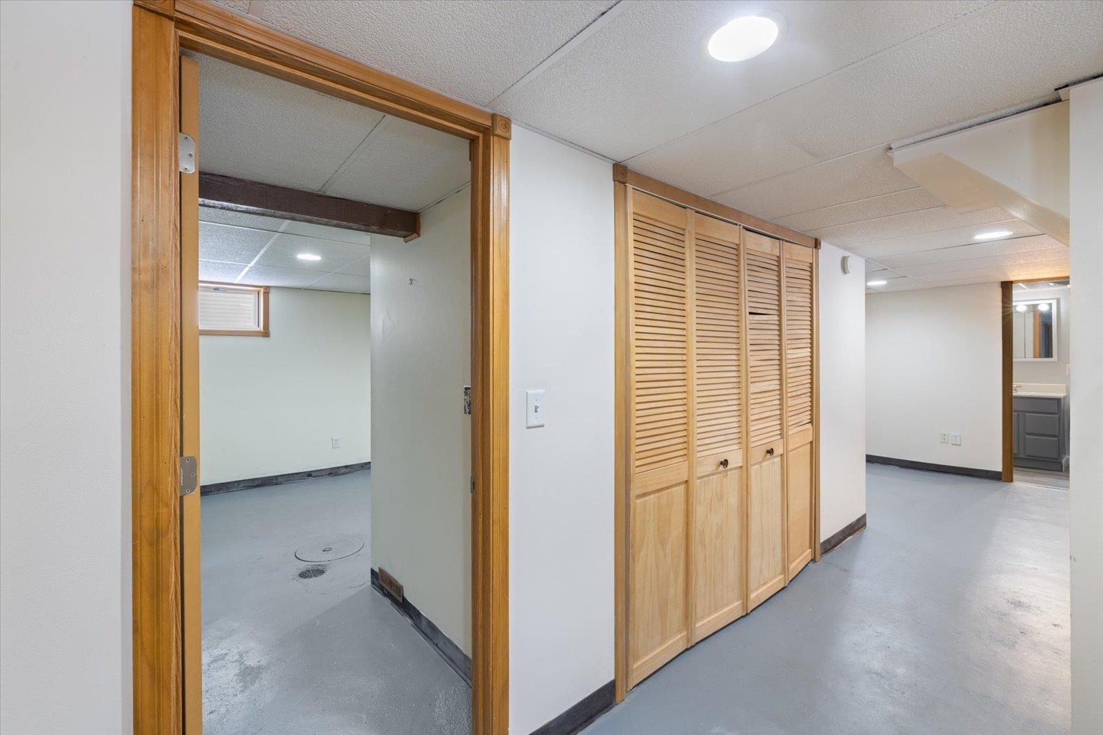 3070 Restormel Street Duluth, MN 55806 - Photo 31 of 48 Corridor with concrete flooring and recessed lighting