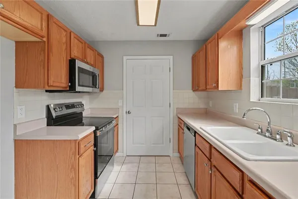 $212,500 | 116 Westside Chase Southwest, Cartersville, GA 30120