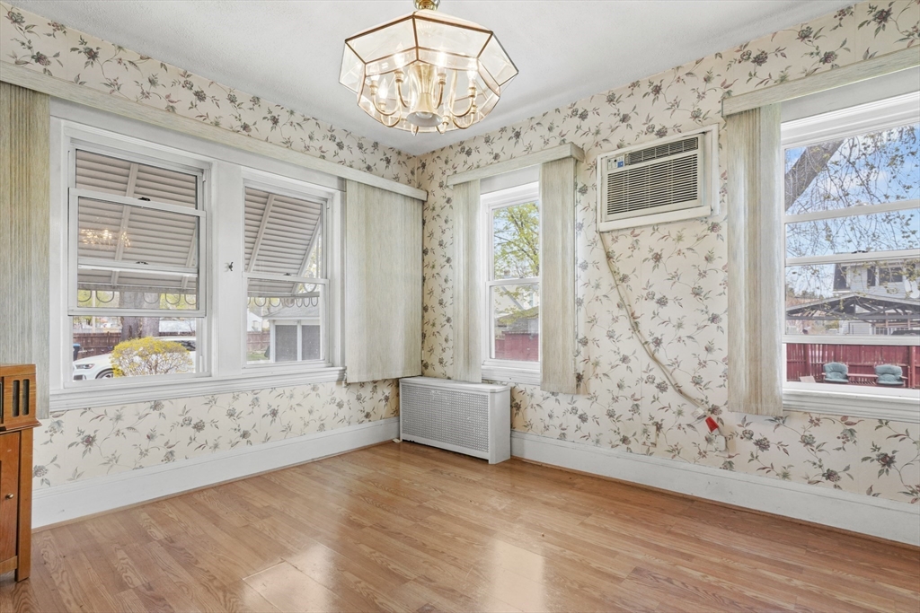 27 Gleason Road Shrewsbury, MA 01545 - Photo 5 of 21 Gallery Image 5