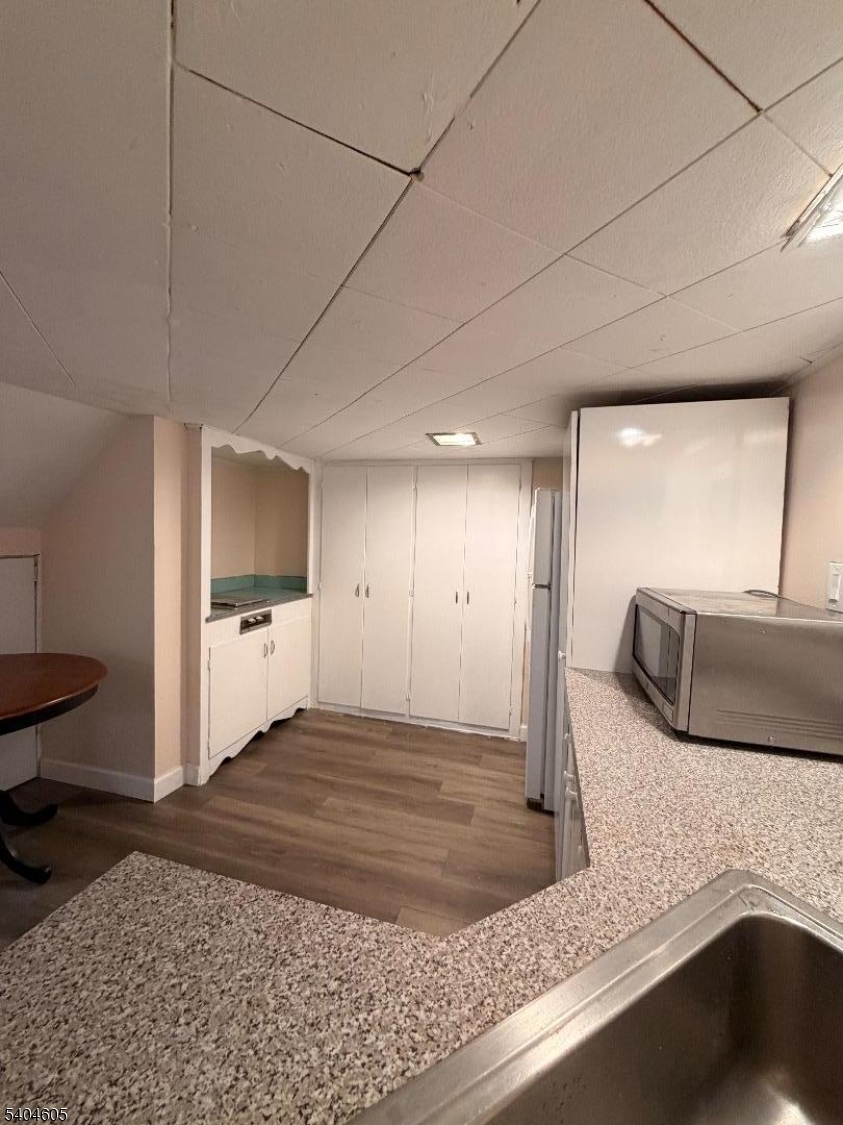 1090 Salem Road Union, NJ 07083 - Photo 24 of 44 a view of a living room