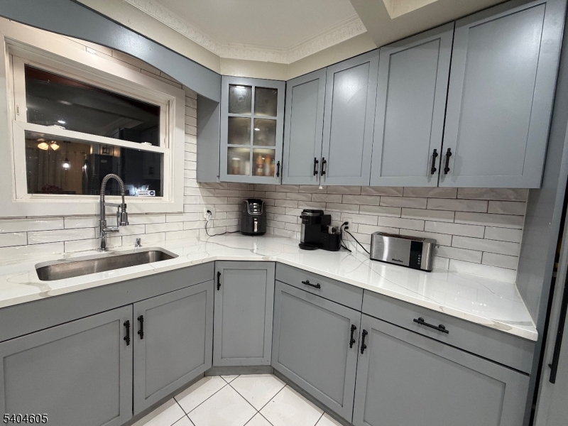 1090 Salem Road Union, NJ 07083 - Photo 40 of 45