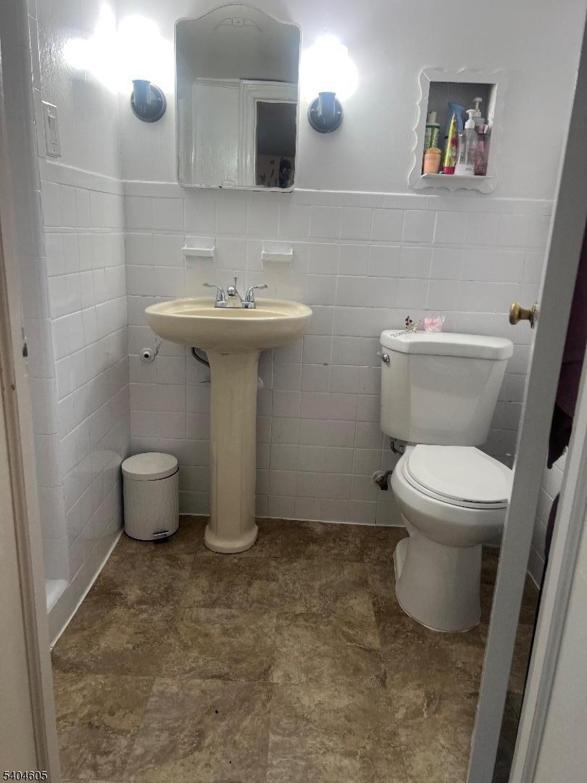 1090 Salem Road Union, NJ 07083 - Photo 41 of 44