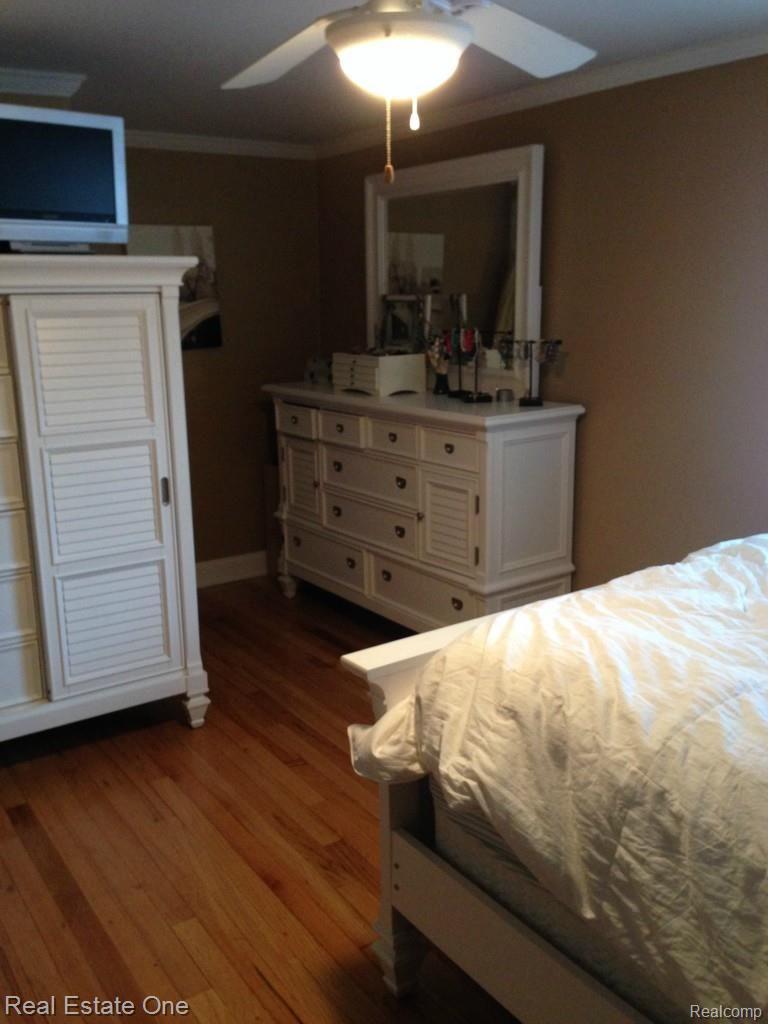 1774 Graefield Road, Unit 27 Birmingham, MI 48009 - Photo 8 of 14 bedroom.jpg