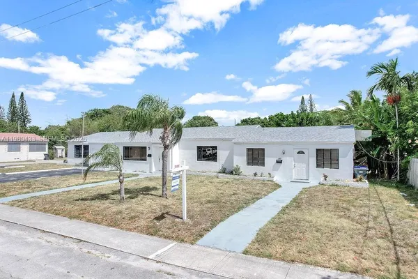 $1,650 | 2415 Pierce Street, Hollywood, FL 33020