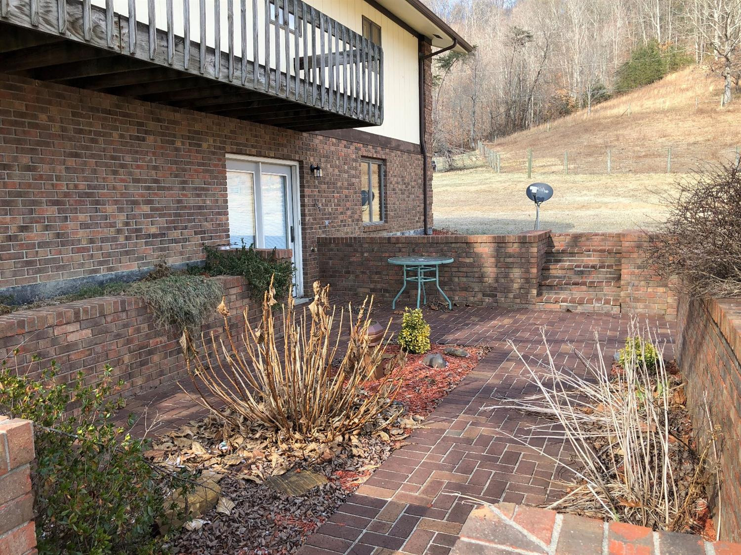 212 Plains Road Frenchburg, KY 40322 - Photo 6 of 24 Photo 6