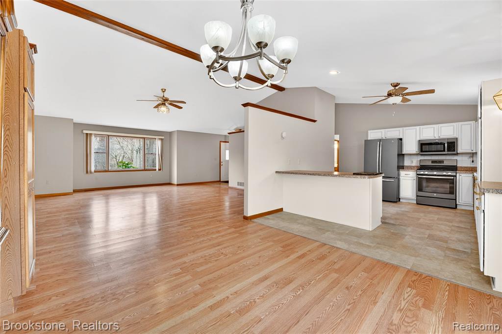 42645 Riggs Road Belleville, MI 48111 - Photo 11 of 51 Gallery Image 11