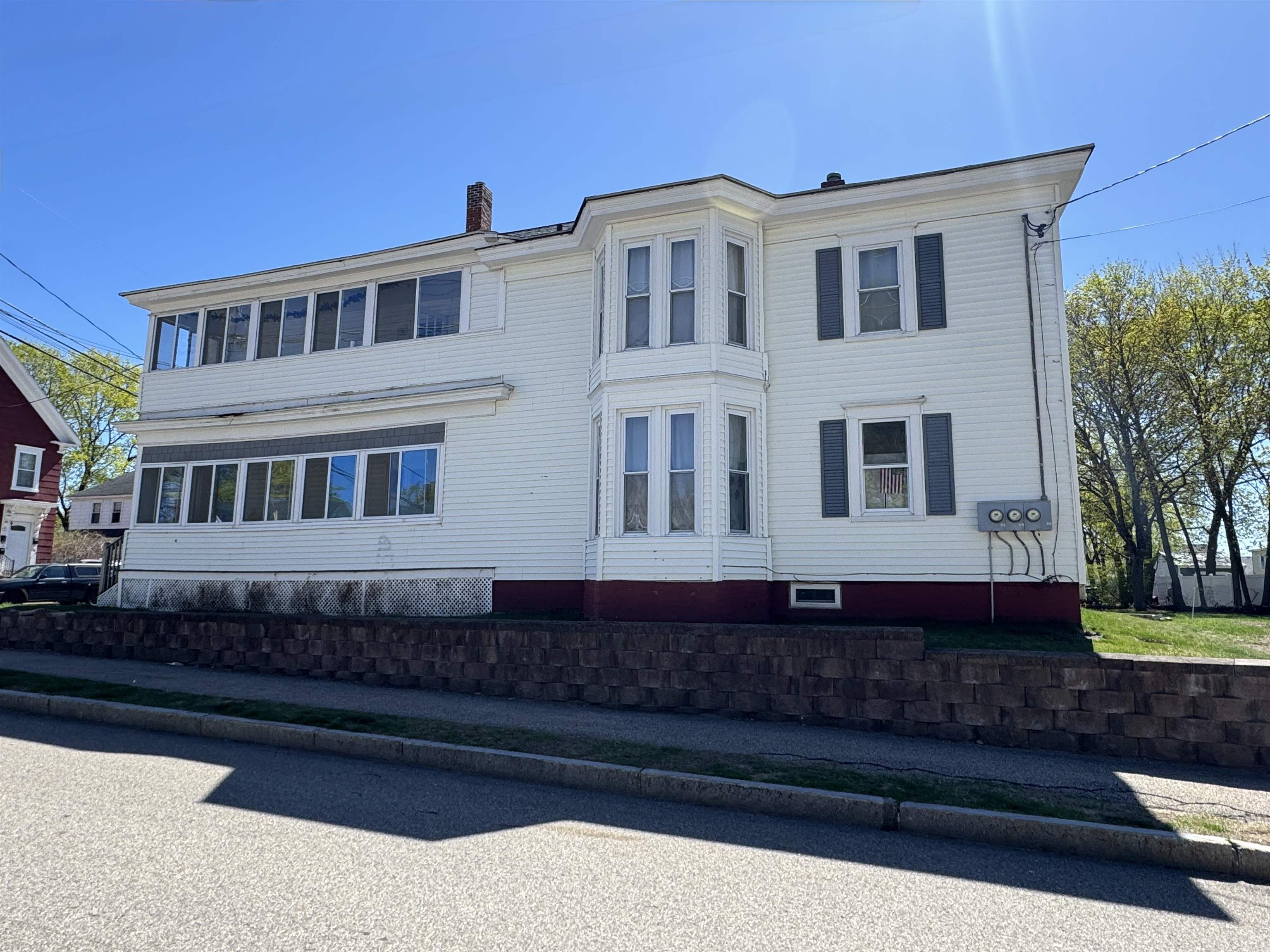 39 Chestnut Street Rochester, NH 03867 - Photo 3 of 37