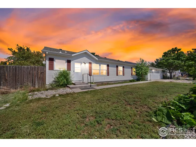 a view of a house with a outdoor space