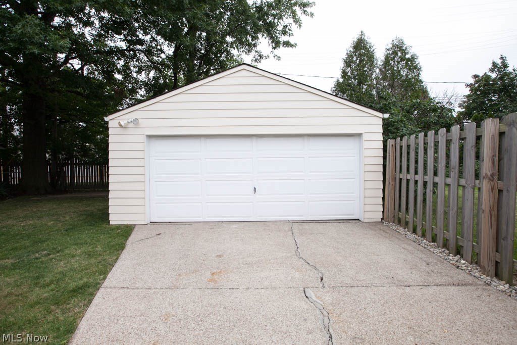 3075 Joslyn Road Cleveland, OH 44111 - Photo 31 of 35 Gallery Image 31