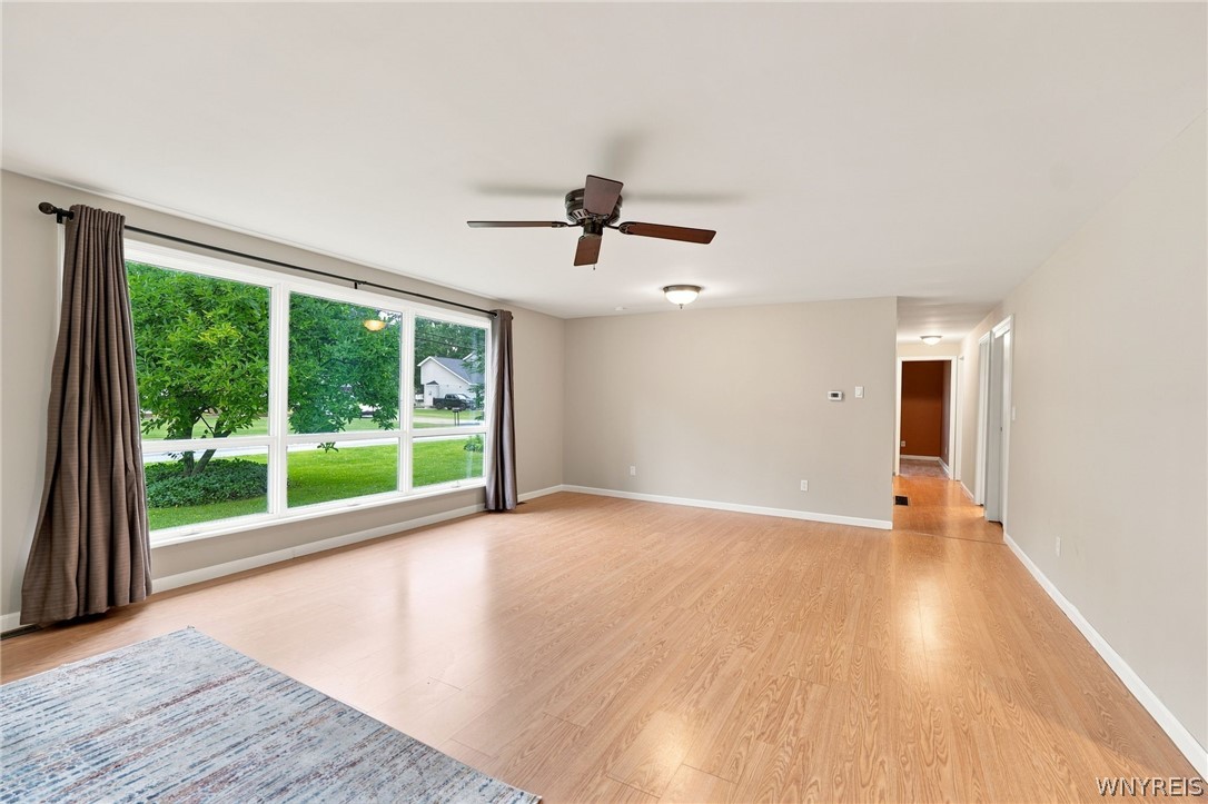 7221 Laur Road Niagara, NY 14304 - Photo 7 of 35 Gallery Image 7