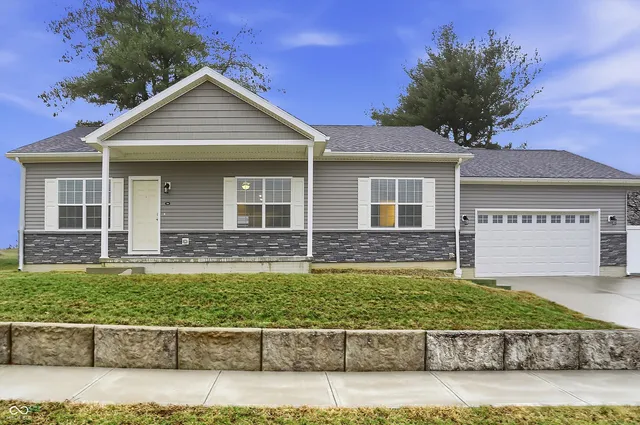 $260,000 | 10 Doe Creek Drive, Cloverdale, IN 46120