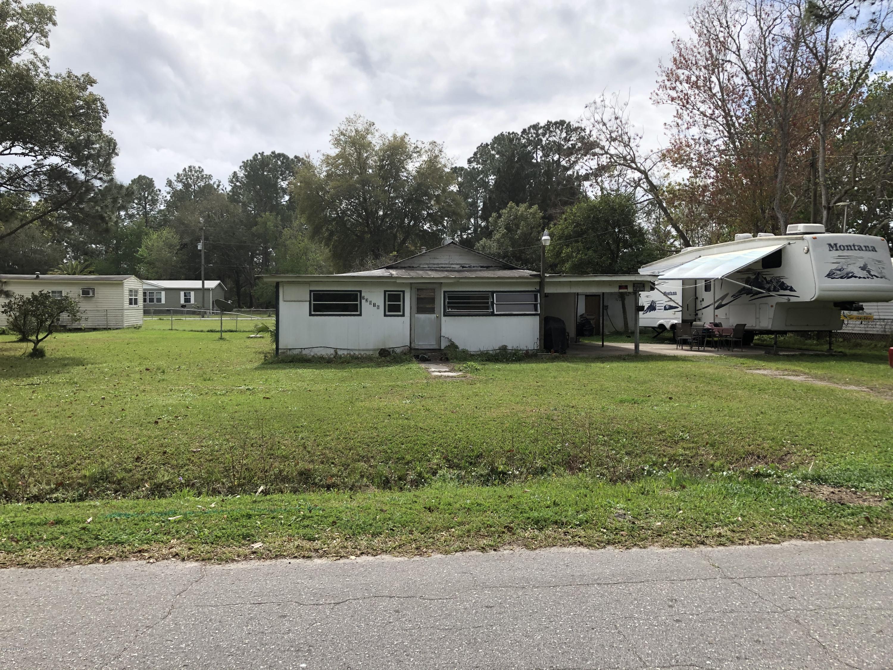 23916 Armadillo Road Astor, FL 32102 - Photo 1 of 13 Curb View
