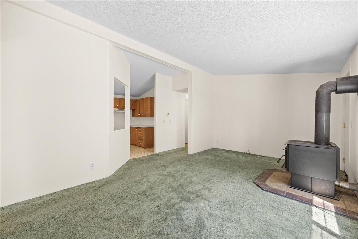 197 Gold Canyon Road Selma, OR 97538 - Photo 10 of 22 16-IMG_0885