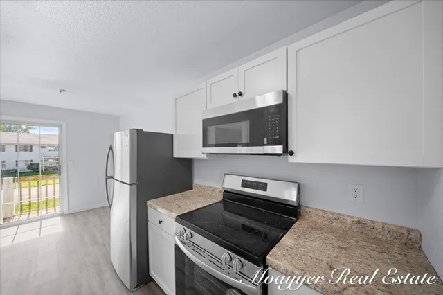 $1,650 | 1051 Abbey Court, Unit 5, Holland, MI 49423