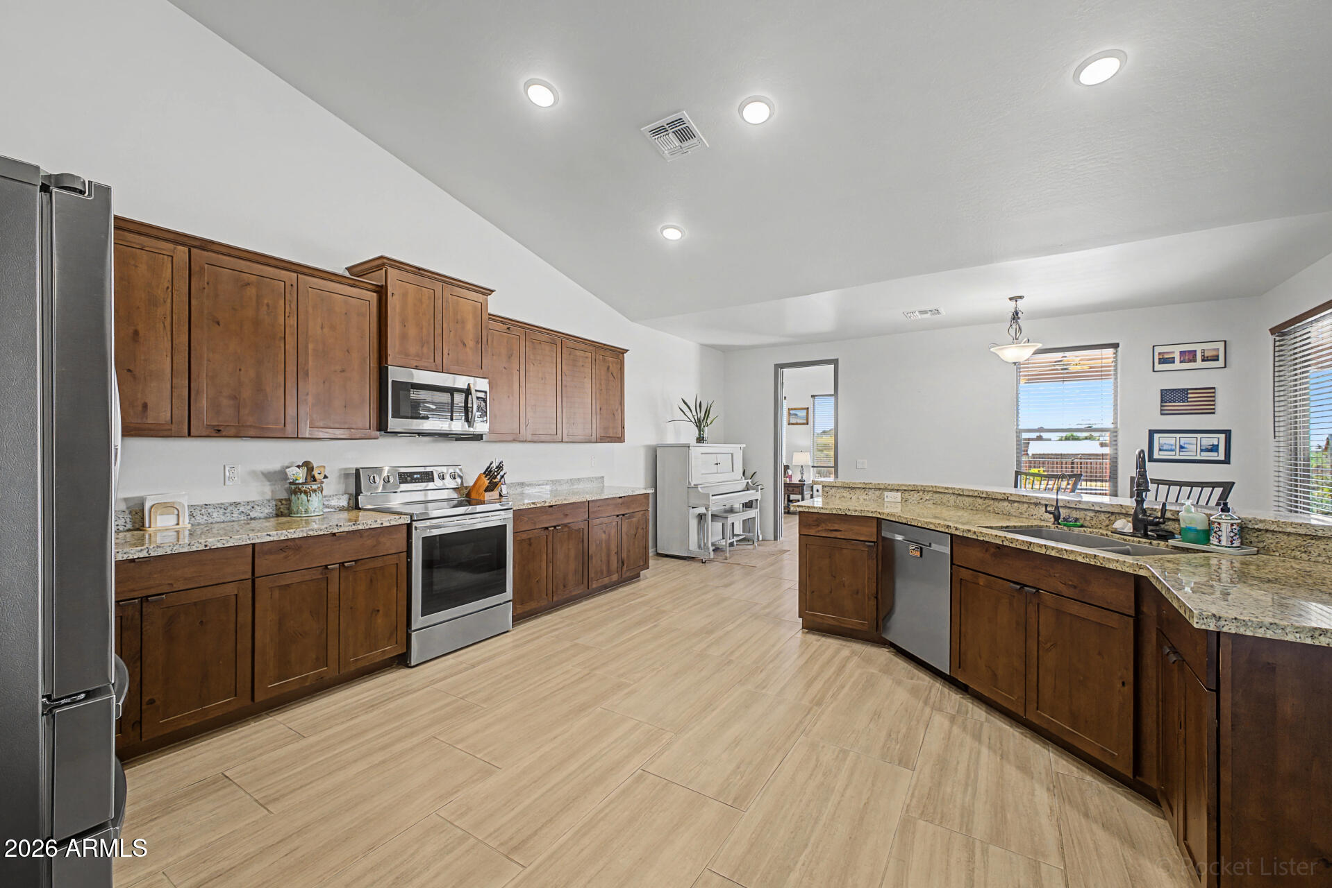 5107 East 14th Avenue Apache Junction, AZ 85119 - Photo 15 of 61 Kitchen