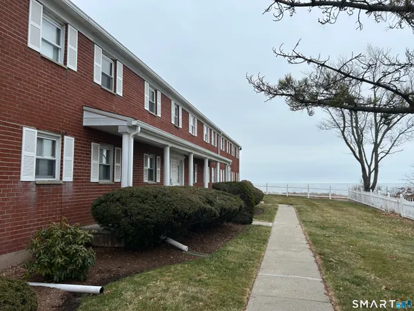 $389,900 | 53 East Broadway, Unit D, Milford, CT 06460