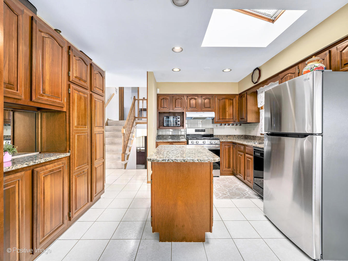 517 North Rumple Lane Addison, IL 60101 - Photo 8 of 25 Gallery Image 8