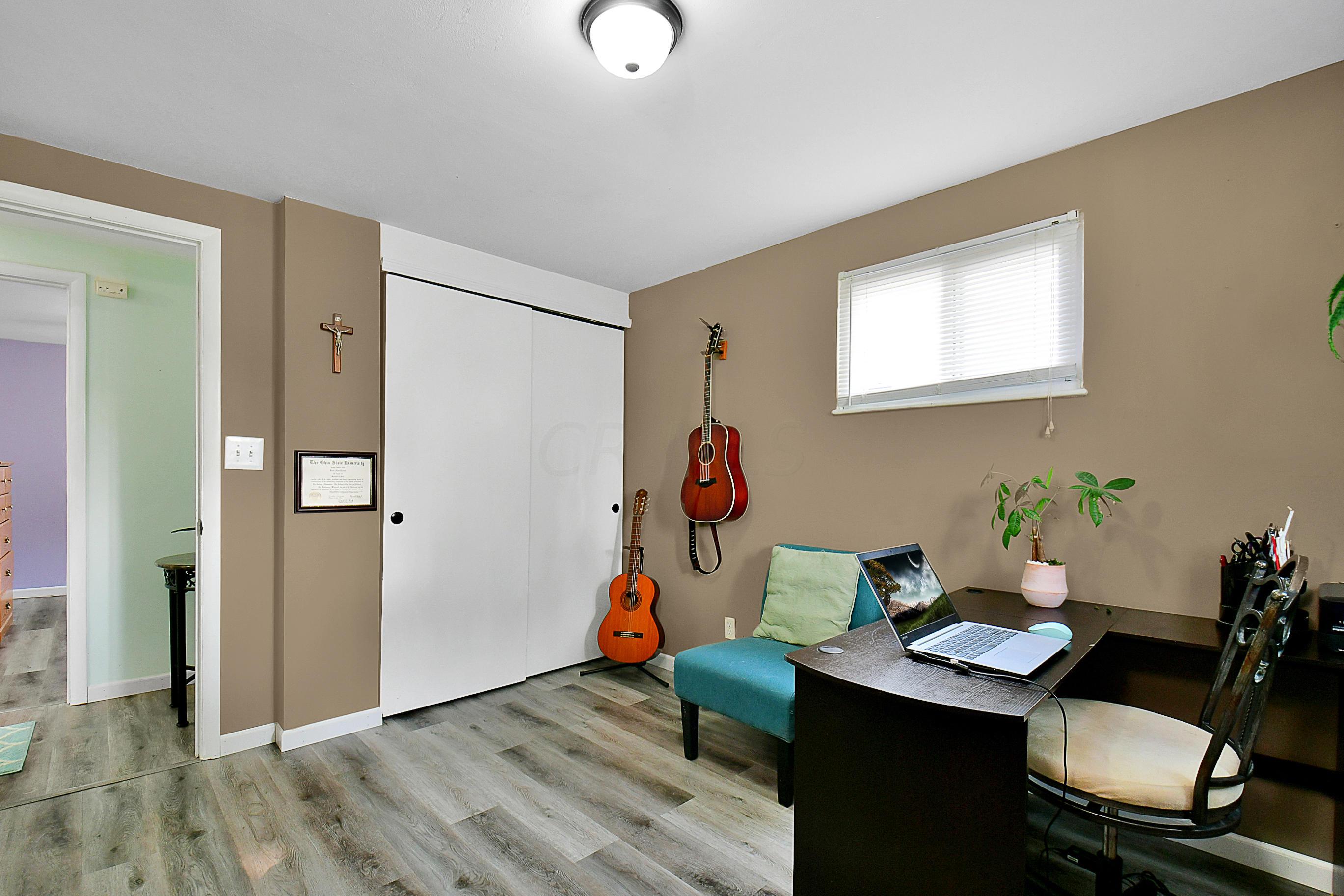 5376 Stock Road Columbus, OH 43229 - Photo 14 of 26 Gallery Image 14