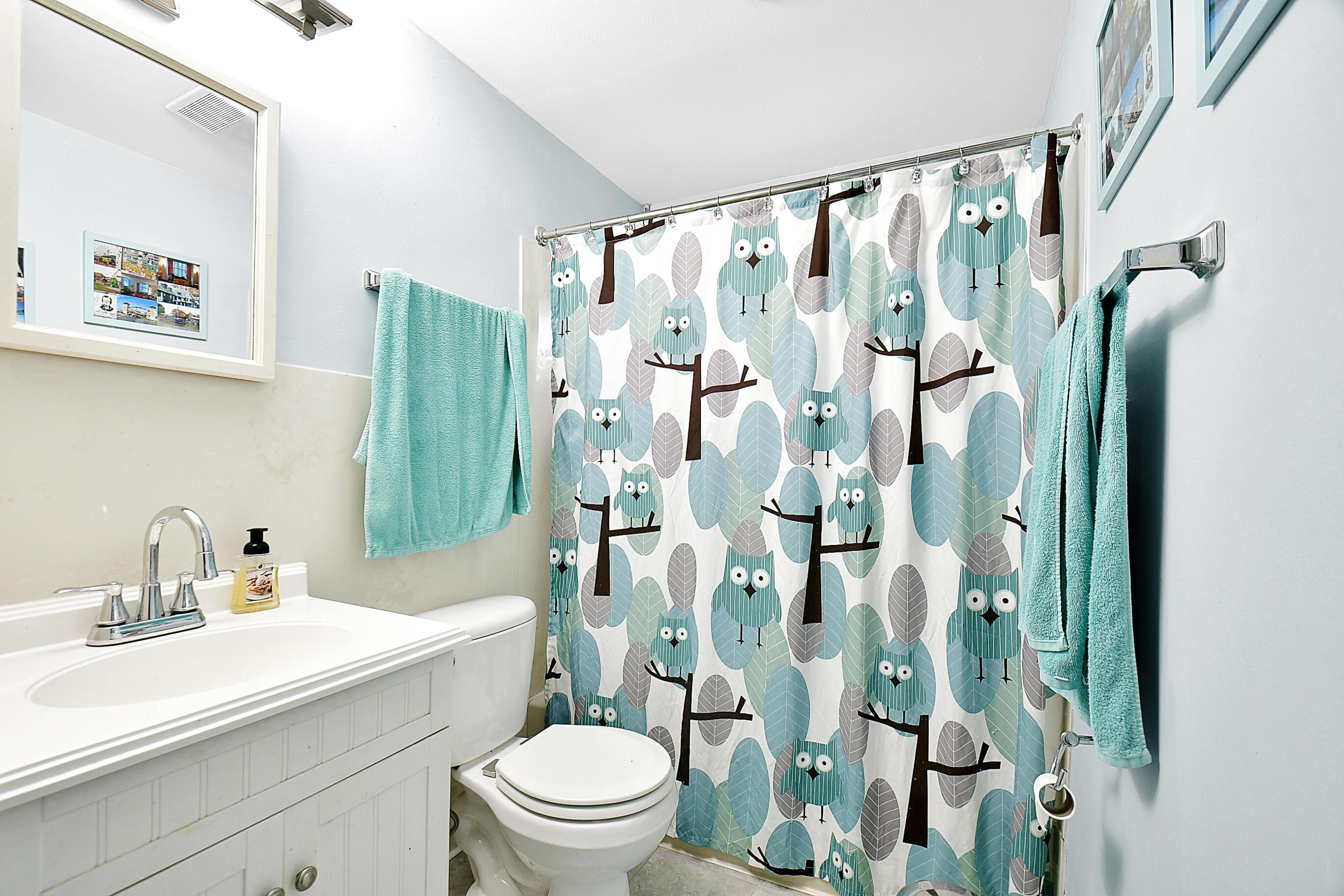 5376 Stock Road Columbus, OH 43229 - Photo 17 of 26 Gallery Image 17