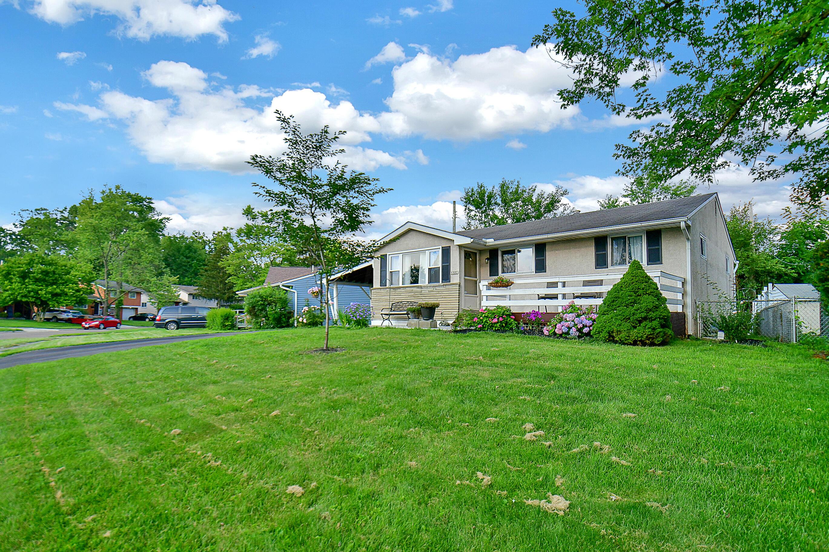 5376 Stock Road Columbus, OH 43229 - Photo 2 of 26 Gallery Image 2