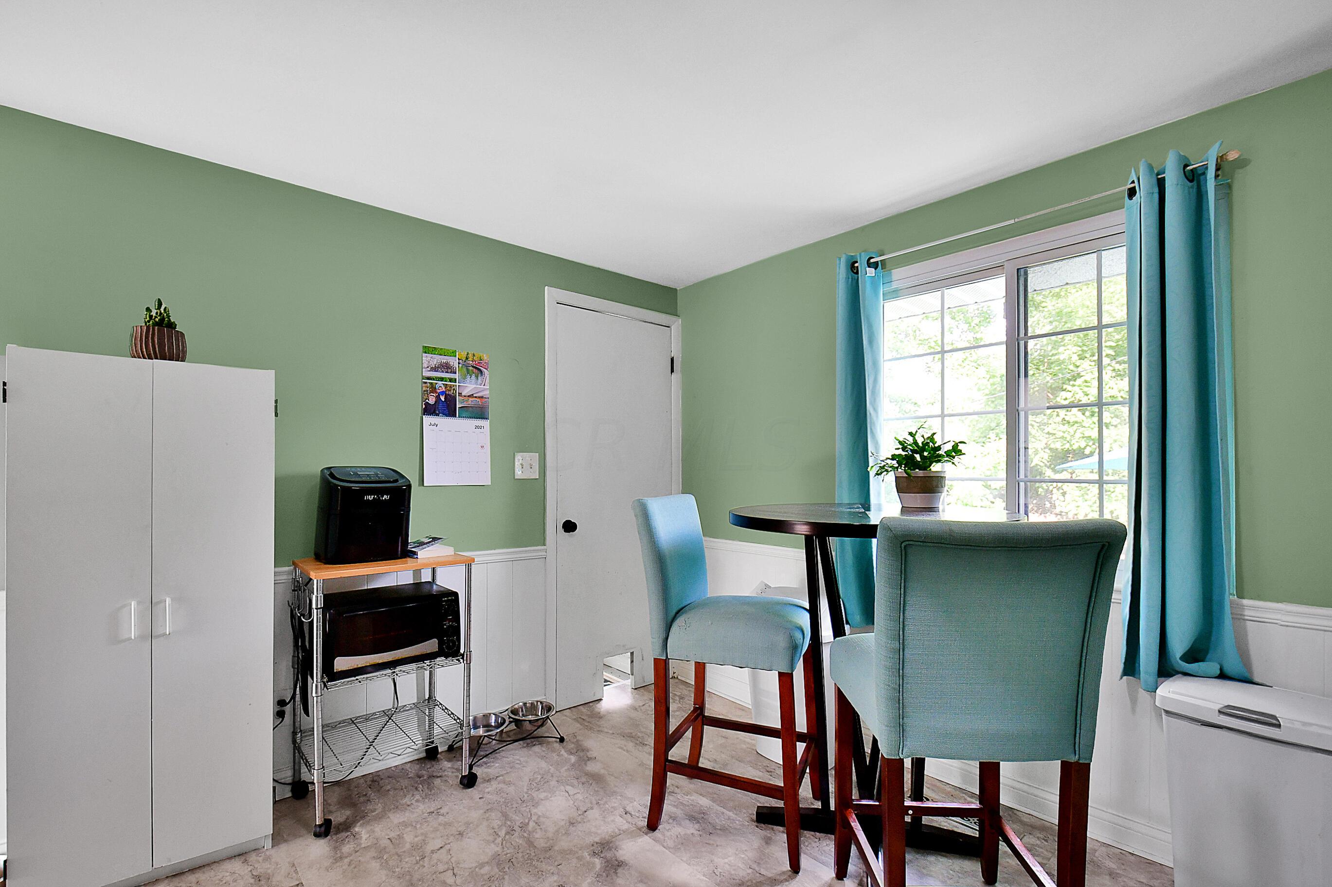 5376 Stock Road Columbus, OH 43229 - Photo 9 of 26 Gallery Image 9