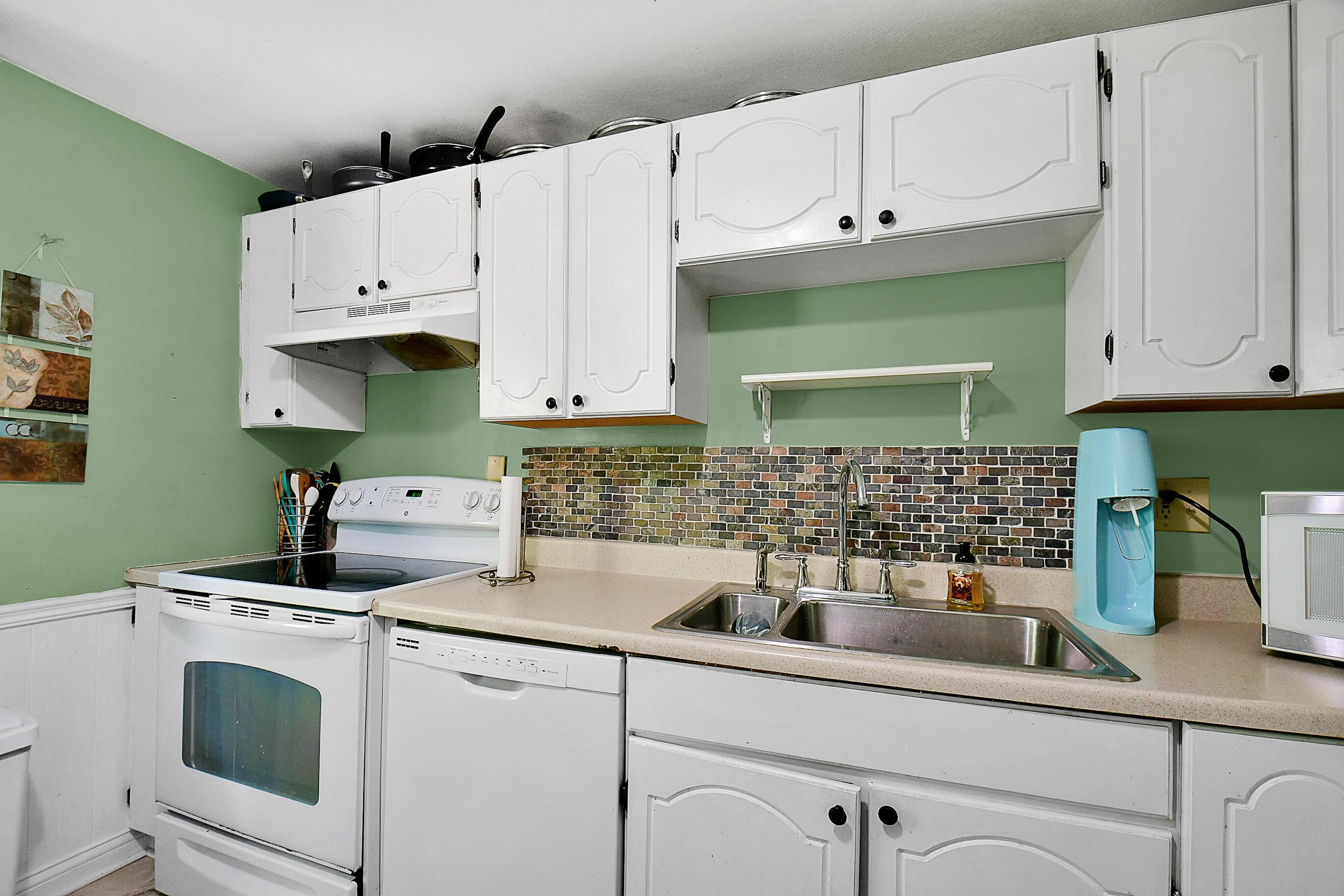 5376 Stock Road Columbus, OH 43229 - Photo 10 of 26 Gallery Image 10