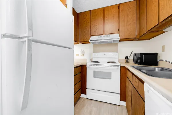 $2,795 | 3033 Ala Ilima Street, Unit 402, Honolulu, HI 96818