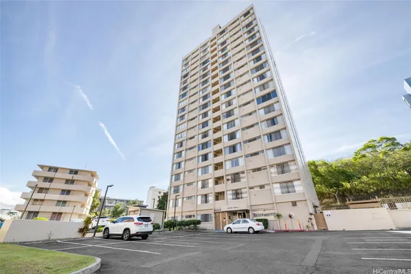 $2,795 | 3033 Ala Ilima Street, Unit 402, Honolulu, HI 96818