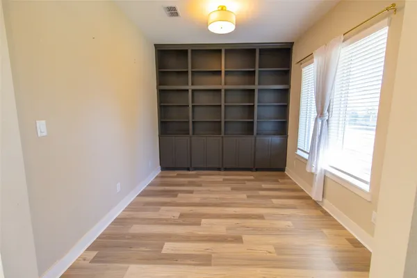 $2,700 | 18610 Parkland Square Place, Cypress, TX 77433