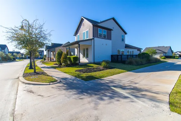 $2,700 | 18610 Parkland Square Place, Cypress, TX 77433