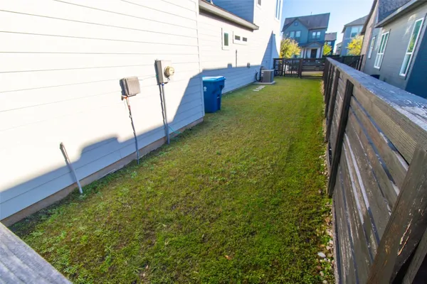 $2,700 | 18610 Parkland Square Place, Cypress, TX 77433