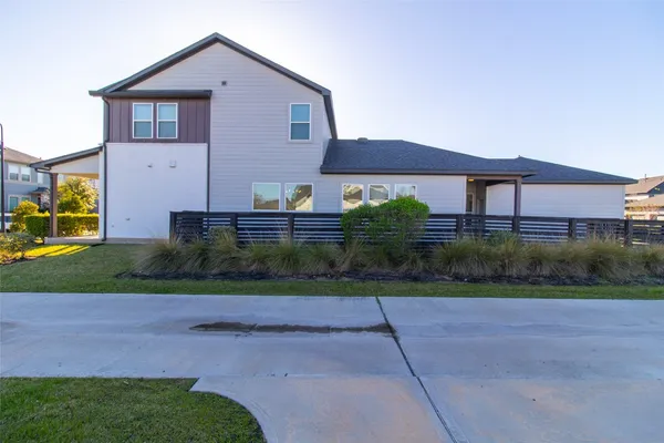 $2,700 | 18610 Parkland Square Place, Cypress, TX 77433