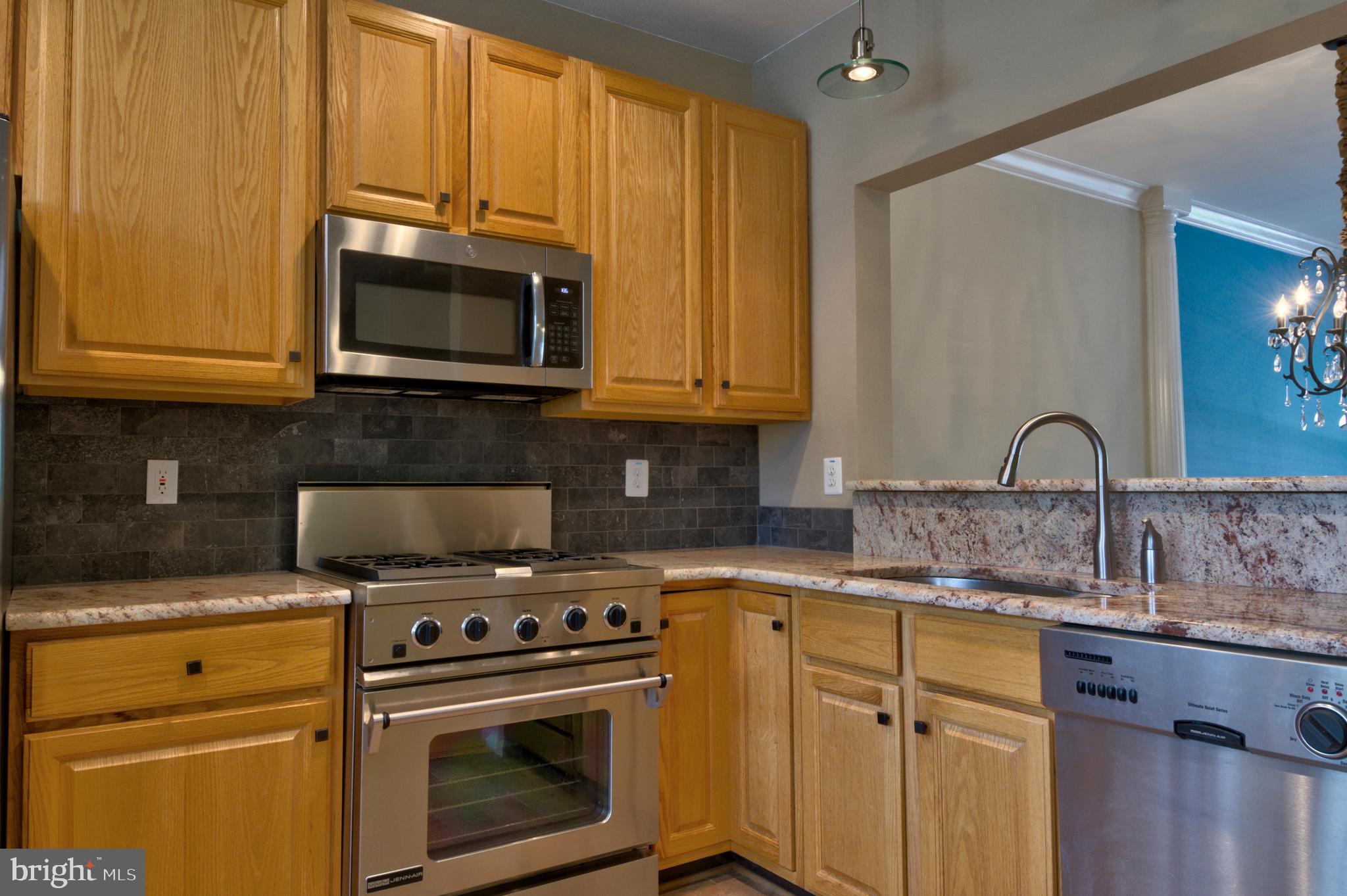 11432 Heritage Commons Way Reston, VA 20194 - Photo 2 of 16