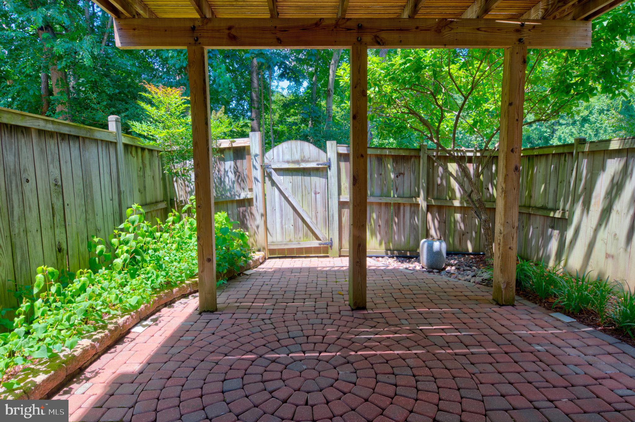 11432 Heritage Commons Way Reston, VA 20194 - Photo 15 of 16