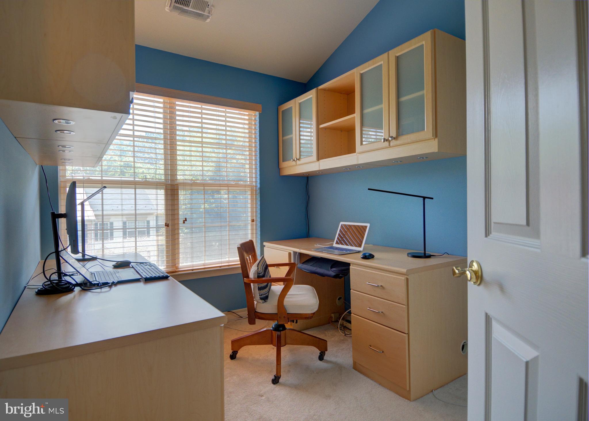11432 Heritage Commons Way Reston, VA 20194 - Photo 8 of 16