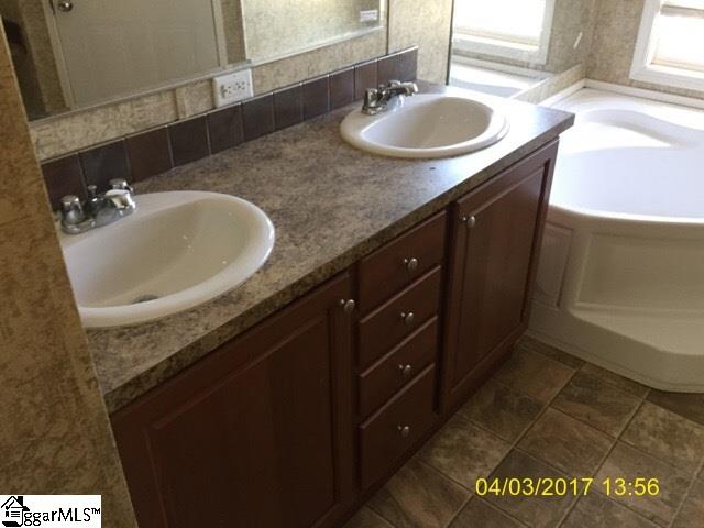 9623 Highway 252 Ware Shoals, SC 29692 - Photo 5 of 9