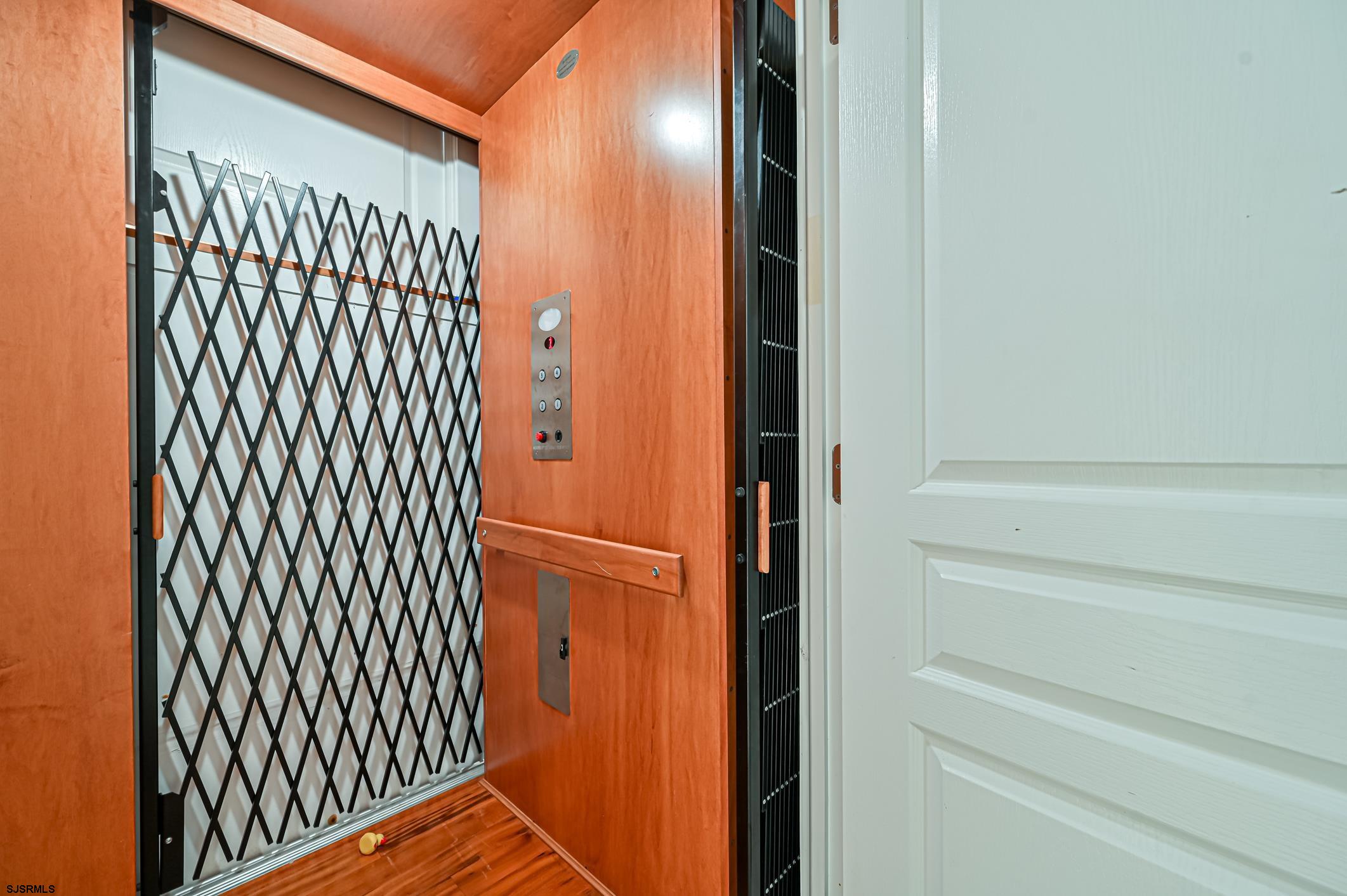 25 South 31st Avenue, Unit WINTER RENTAL Longport, NJ 08403 - Photo 6 of 46 Gallery Image 6