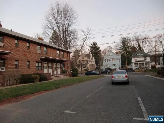 $1,775 | 482 Broad Avenue, Unit 2, Leonia, NJ 07605