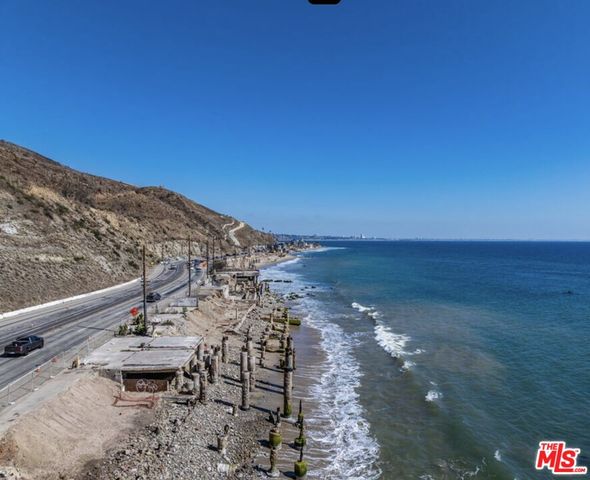$1,695,000 | 19124 Pacific Coast Highway, Malibu, CA 90265